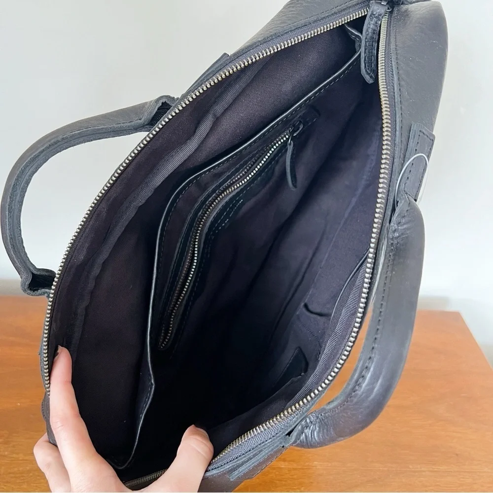 RUSTICO • Surveyor Messenger Bag black leather briefcase laptop shoulder black